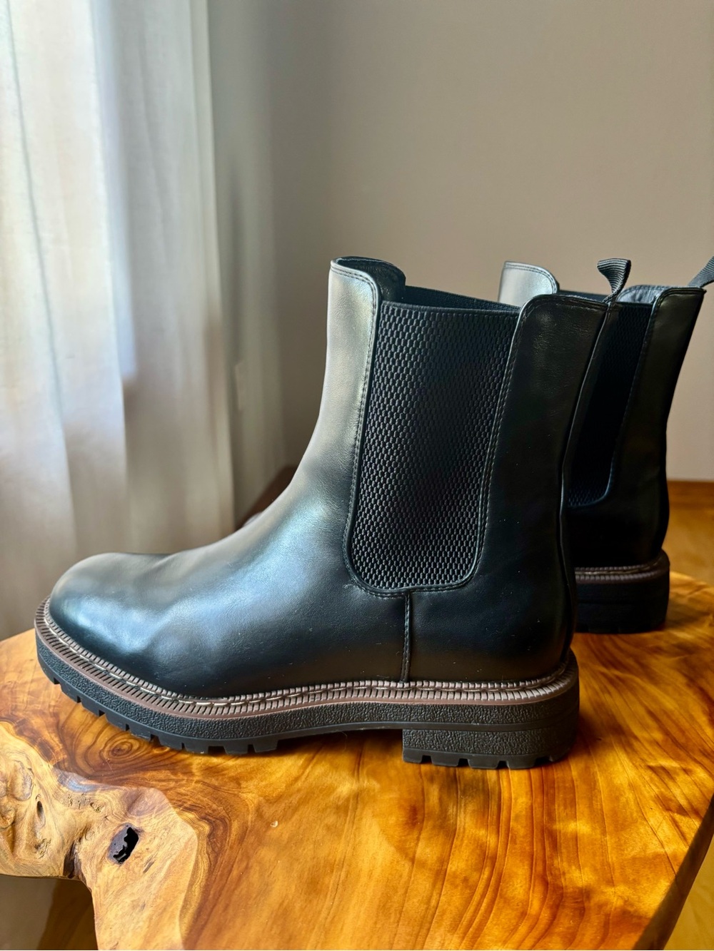 Women’s Black Chelsea Boots - Classic Slip-On Design Size 10